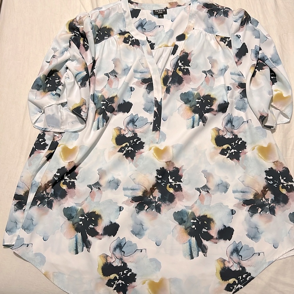 torrid Floral Watercolor Tunic Blouse in White, Black, Blue, Pink, Yellow